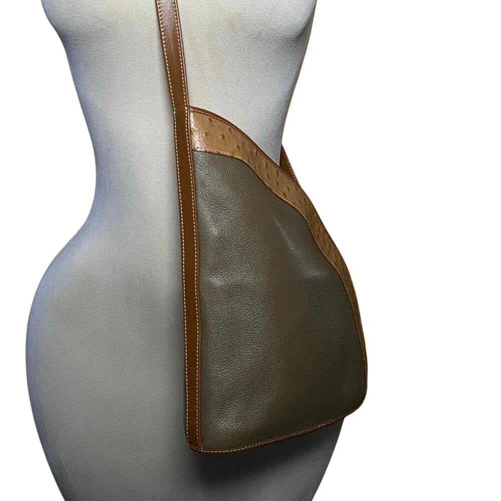 Old Money European Artisan Quiet Luxury Two-Tone Leather Triangular Crossbody